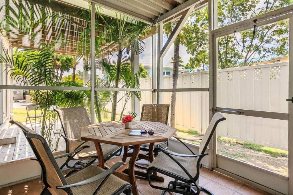 Beach Living At Island Pine Villas George Town Exterior foto