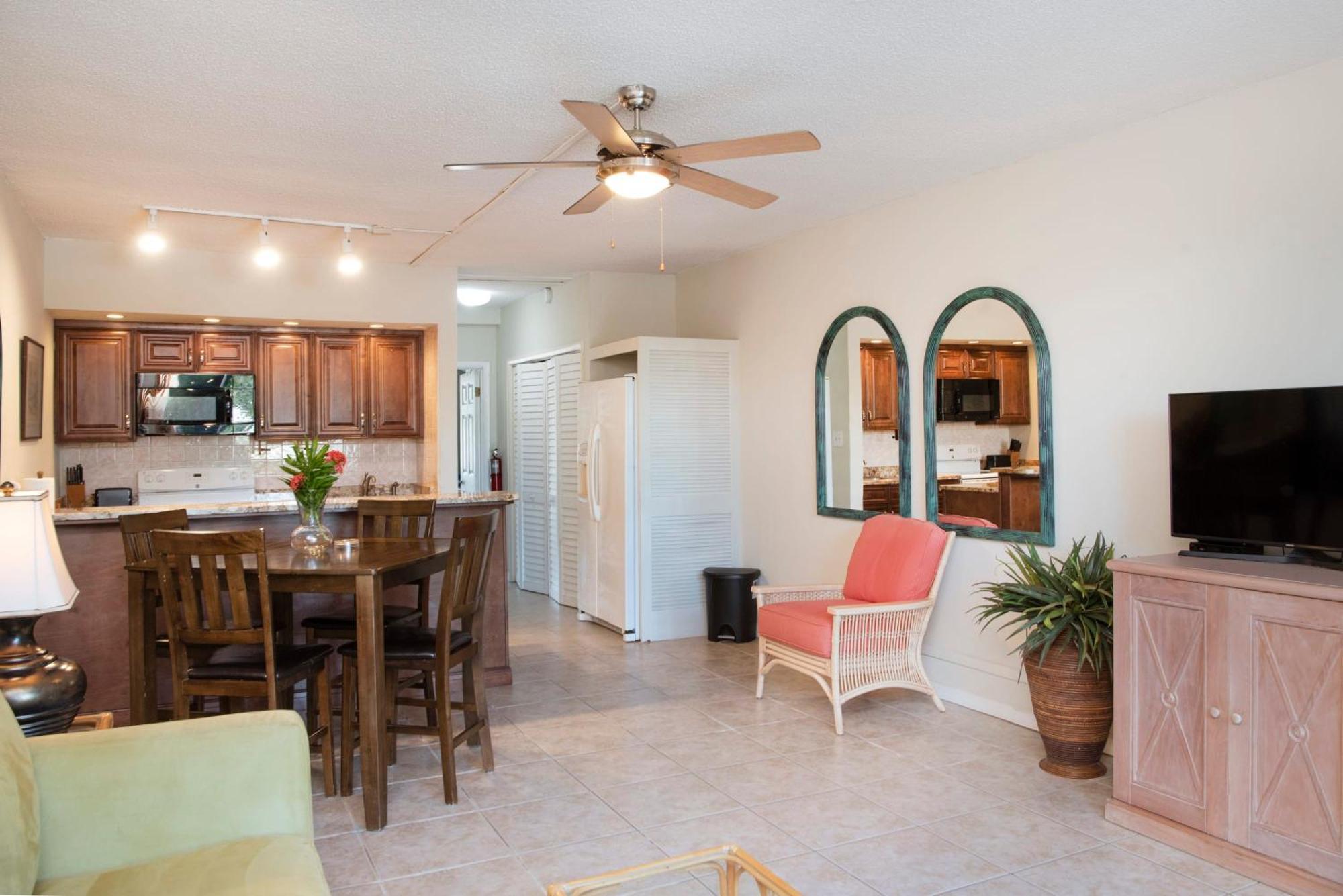 Beach Living At Island Pine Villas George Town Exterior foto